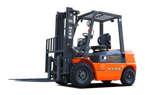 张掖如何选择最适合你的叉车？龙工电动与燃油叉车全面对比，轻松决策！